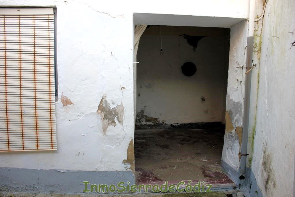 4 slaapkamer Huis te koop in Olvera - € 79.000 (Ref: 9134716)