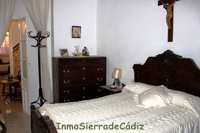 4 slaapkamer Huis te koop in Olvera - € 79.000 (Ref: 9134716)