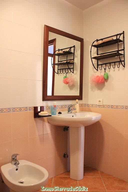 5 soveværelse Villa til salg i Algodonales med garage - € 249.000 (Ref: 9156151)