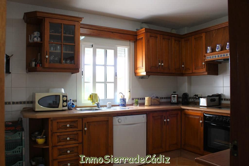 5 soveværelse Villa til salg i Algodonales med garage - € 249.000 (Ref: 9156151)