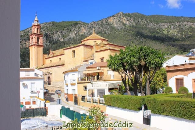 5 soveværelse Villa til salg i Algodonales med garage - € 249.000 (Ref: 9156151)