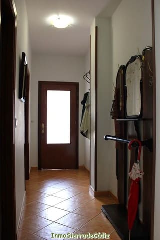 5 slaapkamer Villa te koop in Algodonales met garage - € 249.000 (Ref: 9156151)