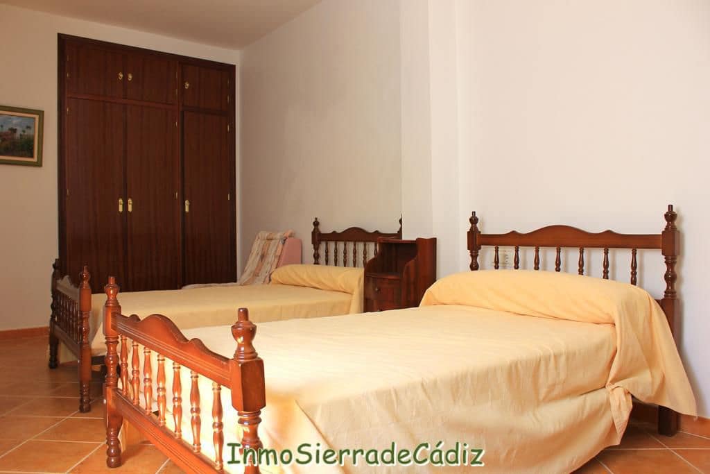 5 soveværelse Villa til salg i Algodonales med garage - € 249.000 (Ref: 9156151)