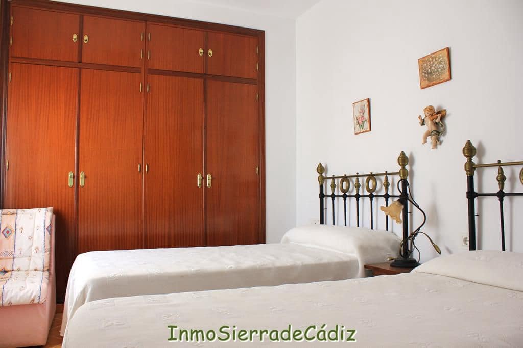 5 soveværelse Villa til salg i Algodonales med garage - € 249.000 (Ref: 9156151)