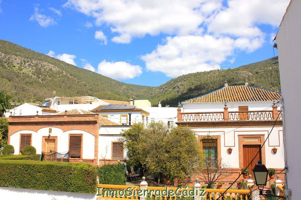 5 soveværelse Villa til salg i Algodonales med garage - € 249.000 (Ref: 9156151)