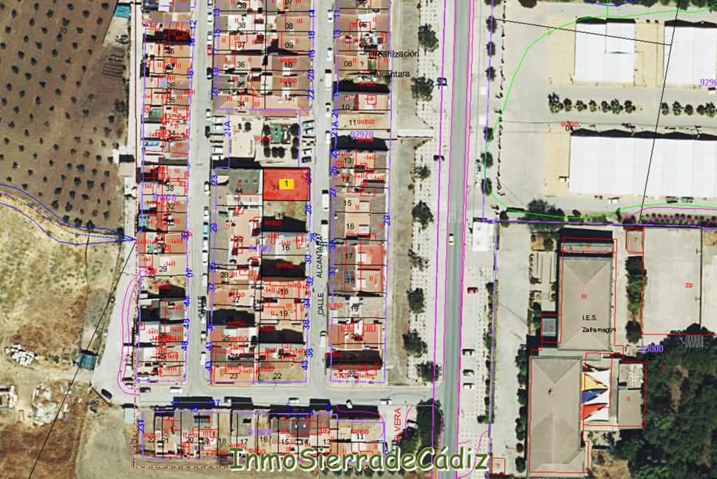 Grunde uden byggetilladelser til salg i Olvera - € 64.000 (Ref: 9161298)