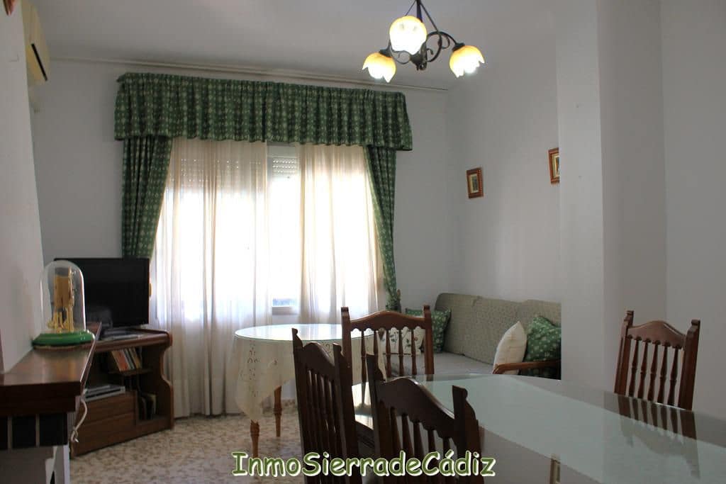 6 soveværelse Byhus til salg i Algodonales med garage - € 225.000 (Ref: 9177793)
