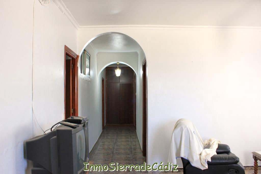 6 soveværelse Byhus til salg i Algodonales med garage - € 225.000 (Ref: 9177793)