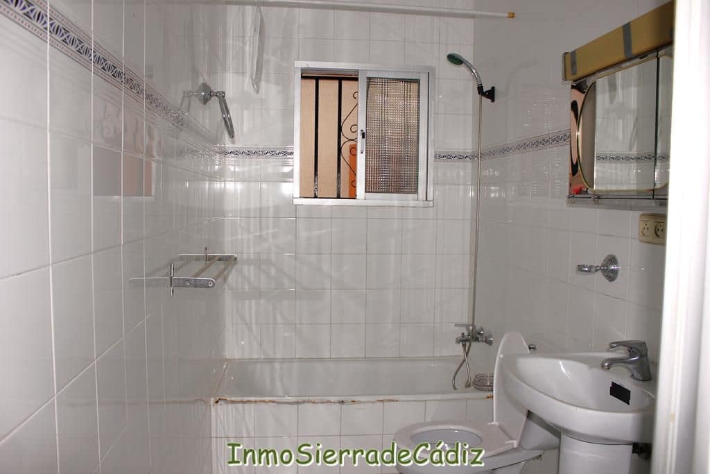 6 soveværelse Byhus til salg i Algodonales med garage - € 225.000 (Ref: 9177793)