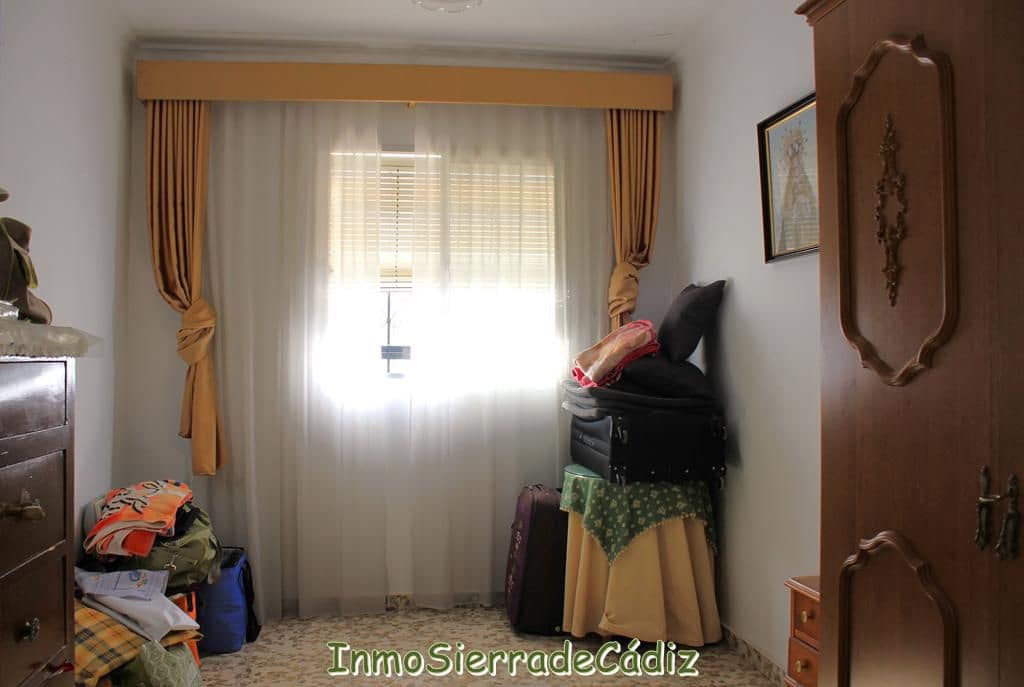 6 soveværelse Byhus til salg i Algodonales med garage - € 225.000 (Ref: 9177793)