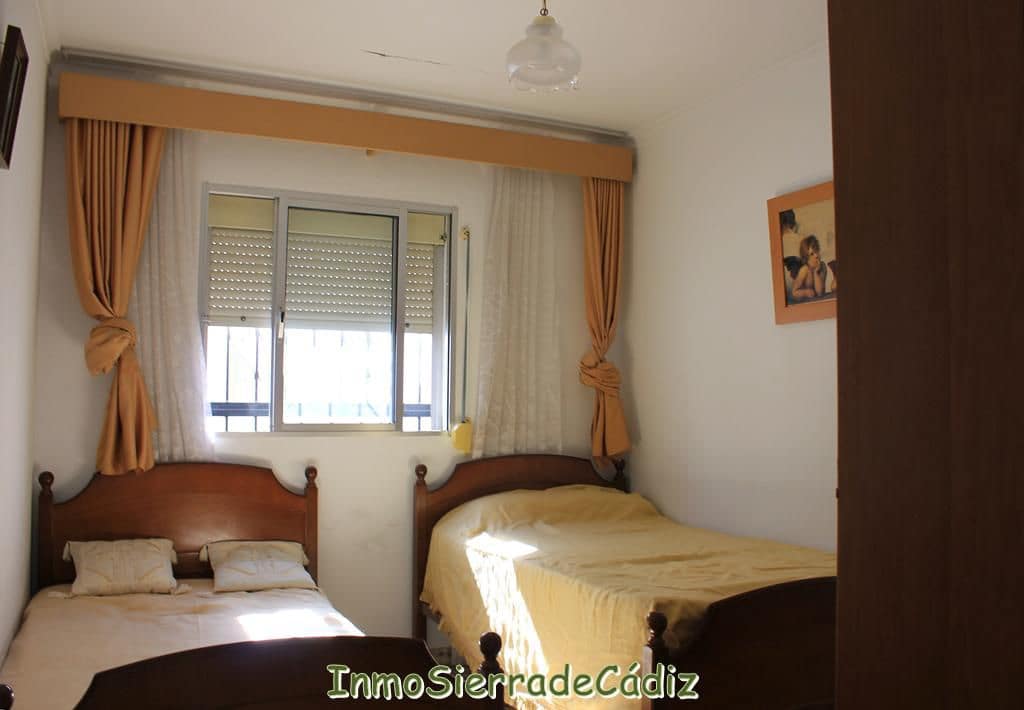 6 soveværelse Byhus til salg i Algodonales med garage - € 225.000 (Ref: 9177793)