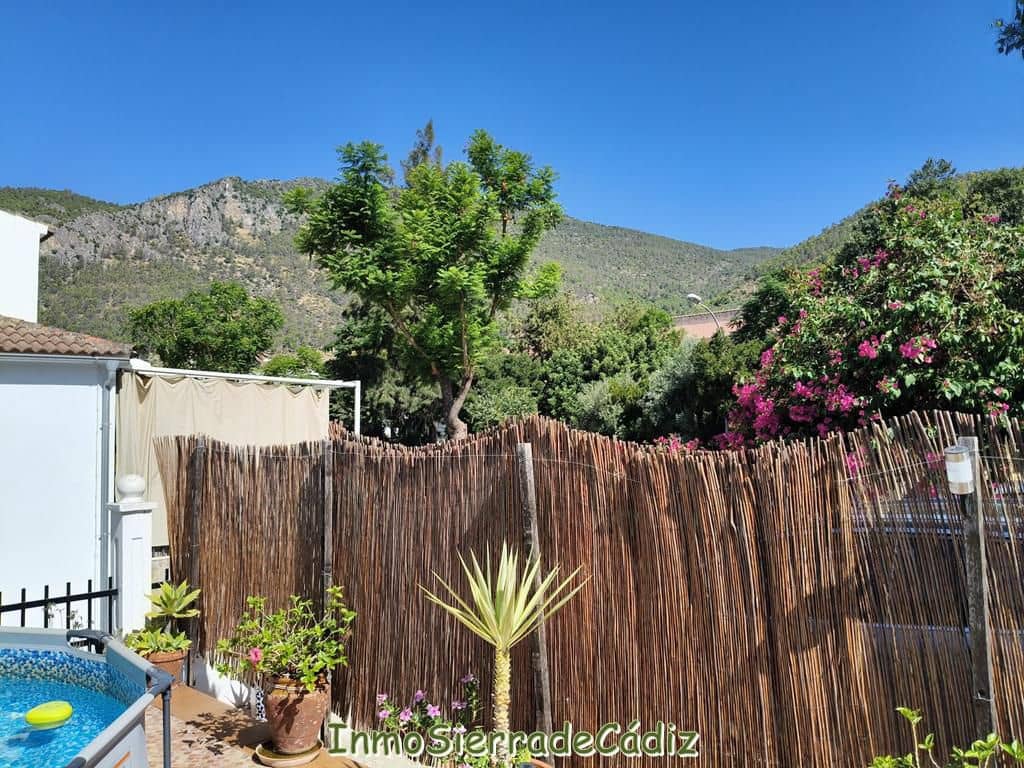 6 soveværelse Byhus til salg i Algodonales med garage - € 225.000 (Ref: 9177793)