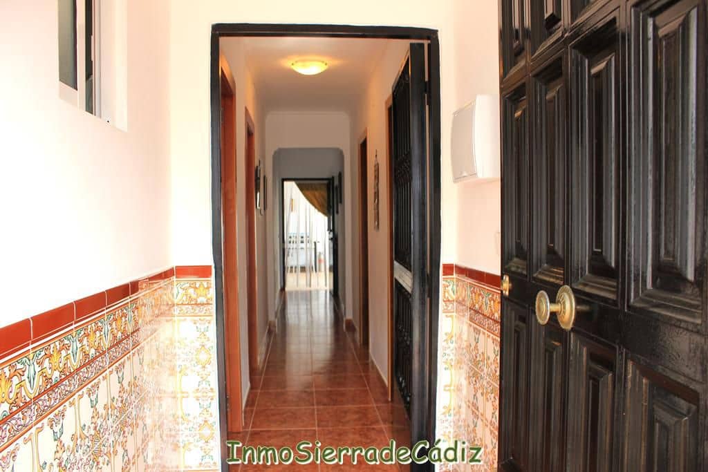 6 soveværelse Byhus til salg i Algodonales med garage - € 220.000 (Ref: 9189214)