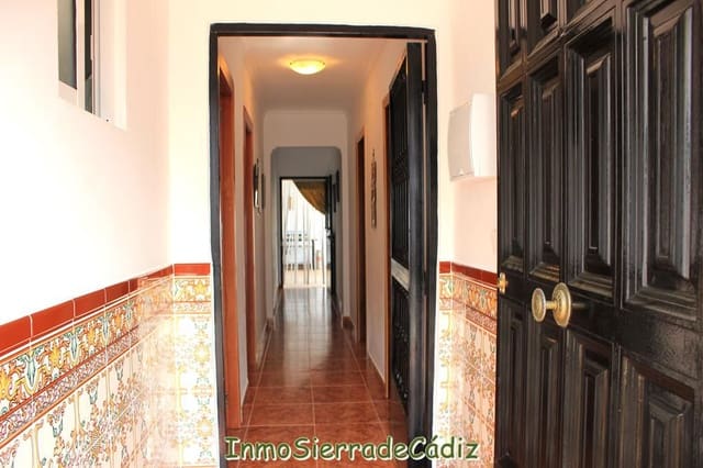 6 soveværelse Byhus til salg i Algodonales med garage - € 220.000 (Ref: 9189214)