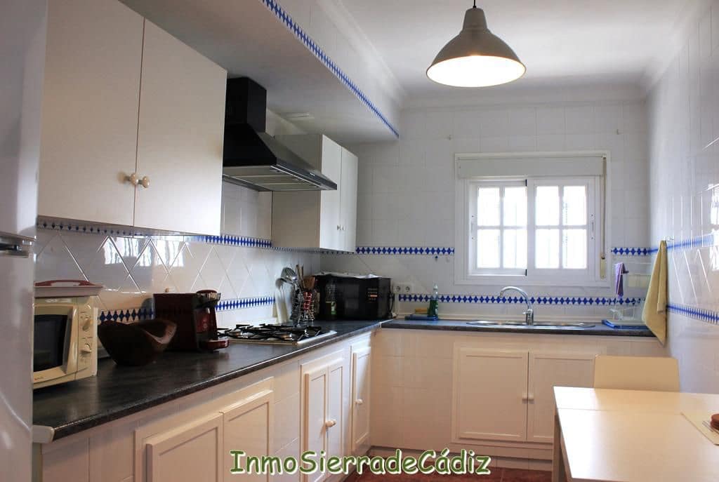 6 soveværelse Byhus til salg i Algodonales med garage - € 220.000 (Ref: 9189214)