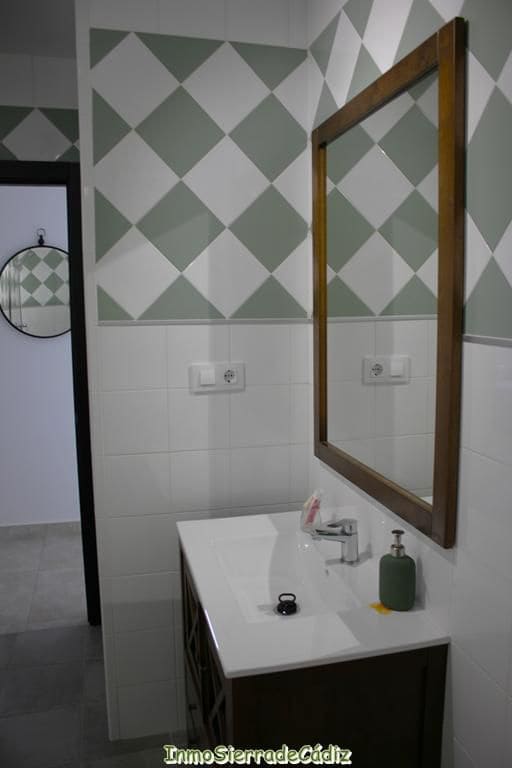 6 soveværelse Byhus til salg i Algodonales med garage - € 220.000 (Ref: 9189214)