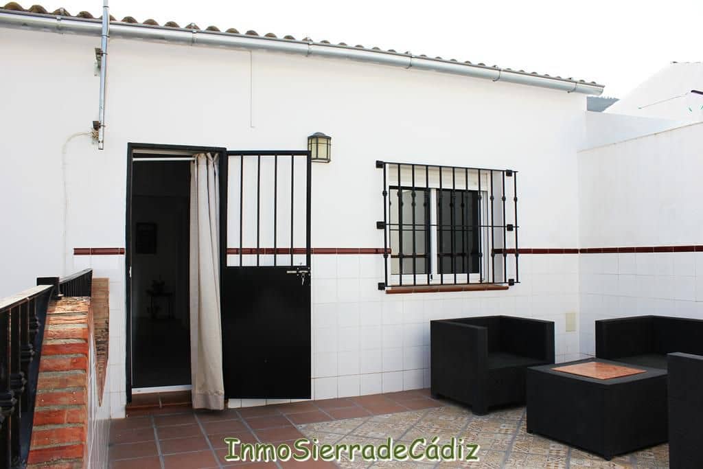 6 soveværelse Byhus til salg i Algodonales med garage - € 220.000 (Ref: 9189214)