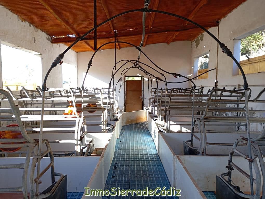 Finca/Landehus til salg i Olvera - € 59.000 (Ref: 9430823)