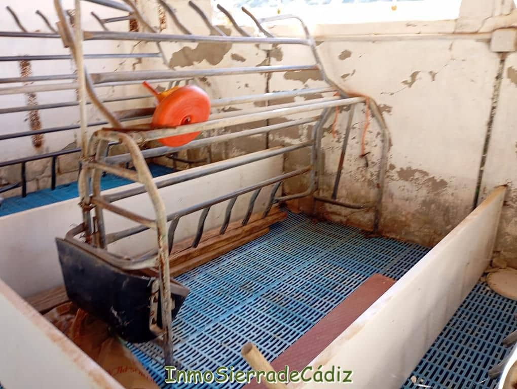 Finca/Landehus til salg i Olvera - € 59.000 (Ref: 9430823)