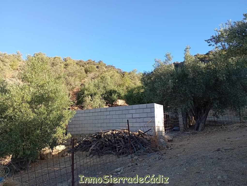 Finca/Landehus til salg i Olvera - € 59.000 (Ref: 9430823)