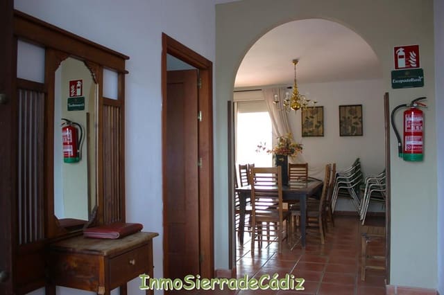 5 bedroom Finca/Country House for sale in Algodonales - € 650,000 (Ref: 9433470)