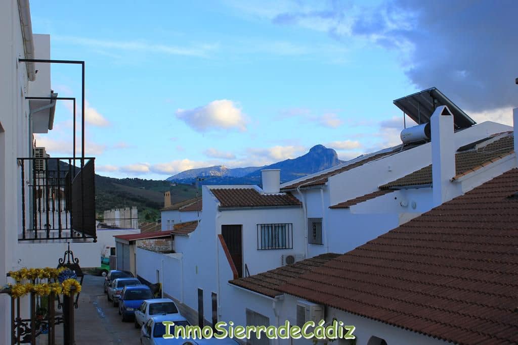 3 bedroom Townhouse for sale in Algodonales with garage - € 140,000 (Ref: 9480991)