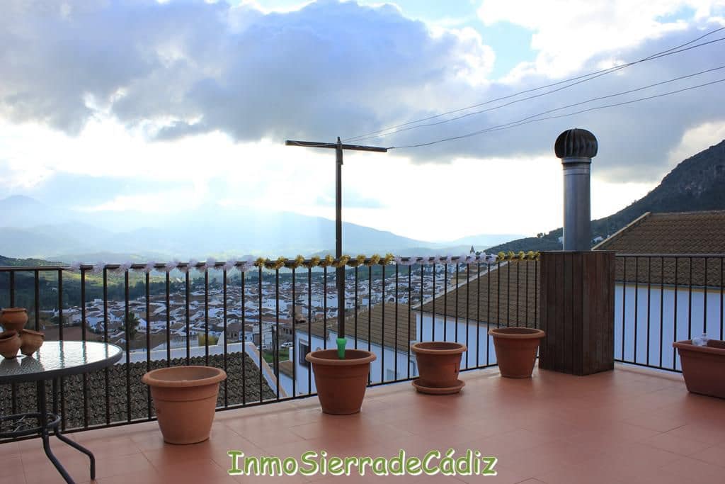 3 bedroom Townhouse for sale in Algodonales with garage - € 140,000 (Ref: 9480991)