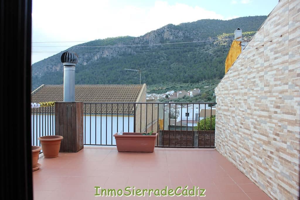 3 bedroom Townhouse for sale in Algodonales with garage - € 140,000 (Ref: 9480991)