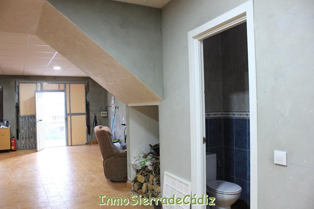 3 bedroom Townhouse for sale in Algodonales with garage - € 140,000 (Ref: 9480991)
