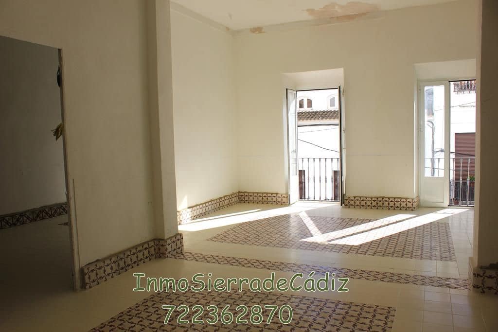 3 bedroom Flat for sale in Algodonales - € 230,000 (Ref: 9535180)