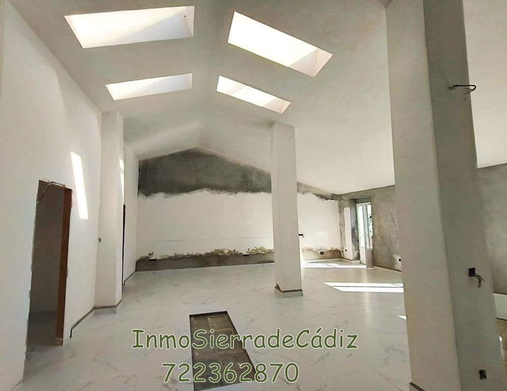 3 bedroom Flat for sale in Algodonales - € 230,000 (Ref: 9535180)