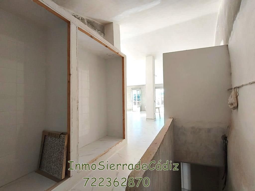 3 bedroom Flat for sale in Algodonales - € 230,000 (Ref: 9535180)