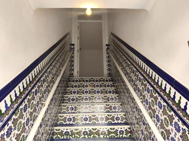 Piso de 4 habitaciones en Algodonales en venta - 110.000 € (Ref: 9640341)