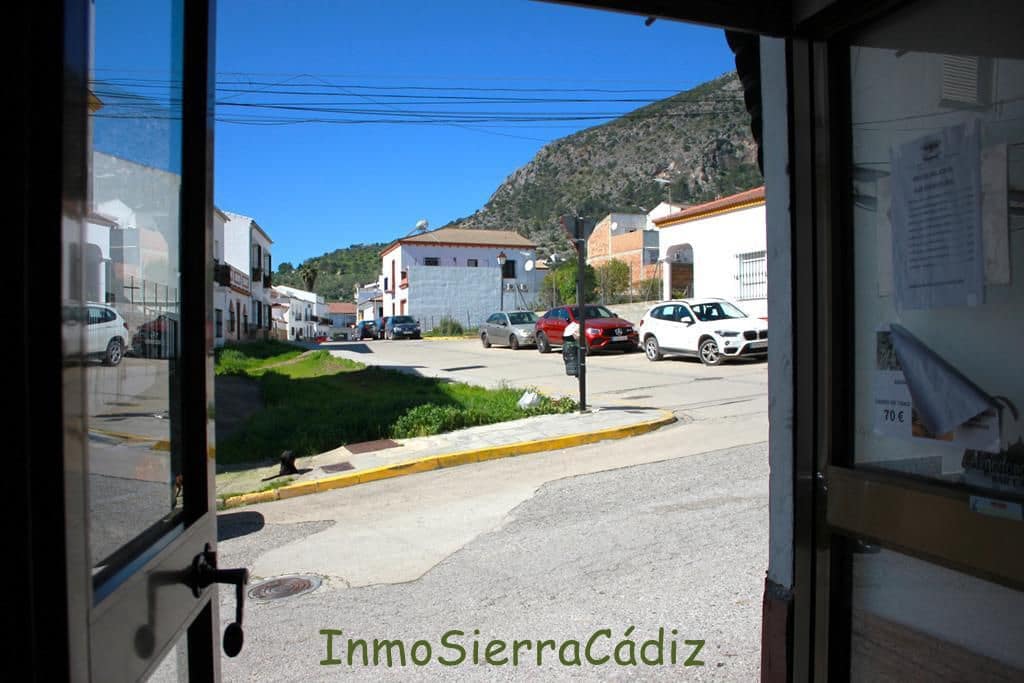 1 quarto Comercial para venda em Algodonales com garagem - 285 000 € (Ref: 9663626)