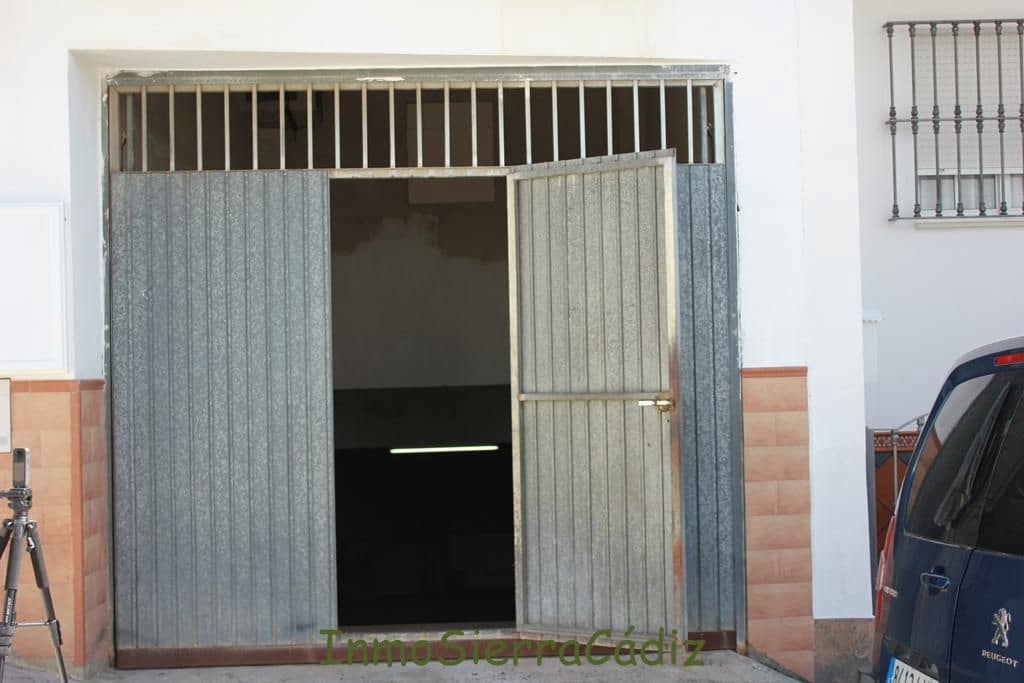 1 quarto Comercial para venda em Algodonales com garagem - 285 000 € (Ref: 9663626)