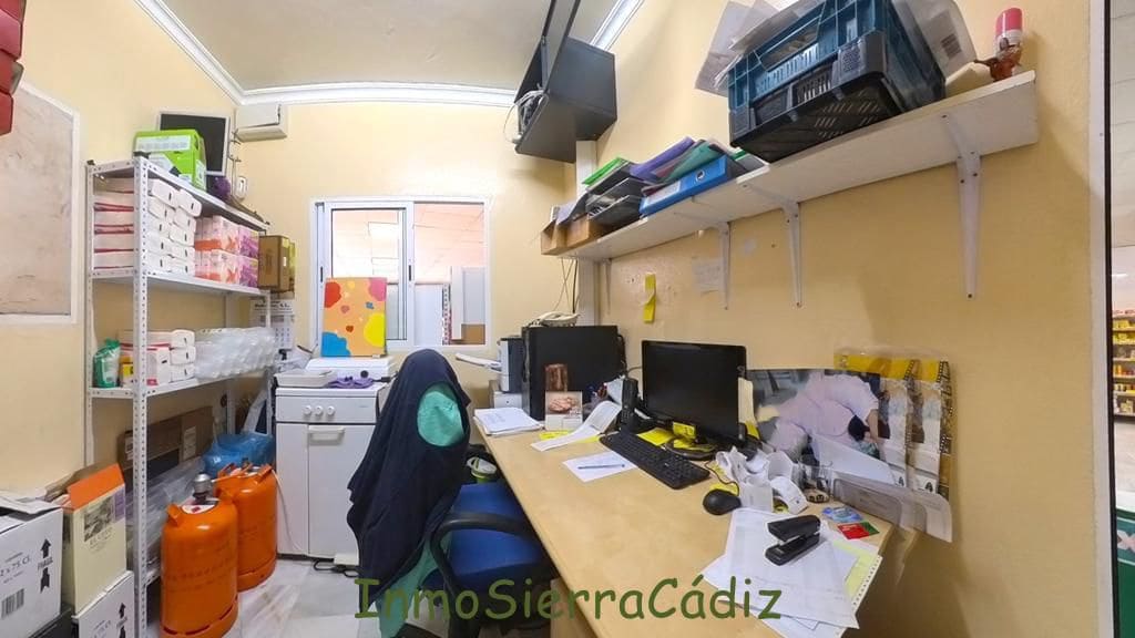 1 quarto Comercial para venda em Algodonales com garagem - 285 000 € (Ref: 9663626)