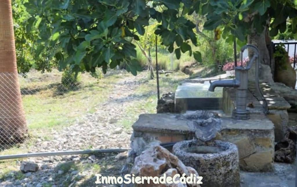 6 bedroom Finca/Country House for sale in Zahara de la Sierra - € 480,000 (Ref: 9730395)