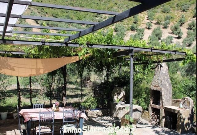 6 slaapkamer Finca/Landhuis te koop in Zahara de la Sierra - € 480.000 (Ref: 9730395)