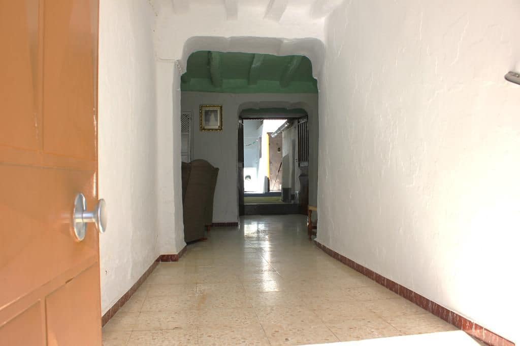4 bedroom Townhouse for sale in Algodonales - € 75,000 (Ref: 9730396)