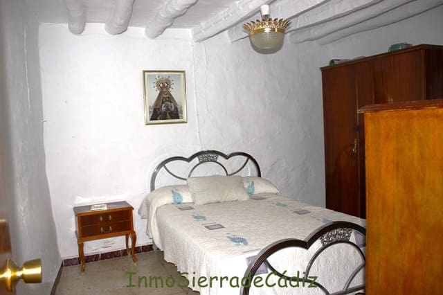 4 quarto Casa em Banda para venda em Algodonales - 75 000 € (Ref: 9730396)