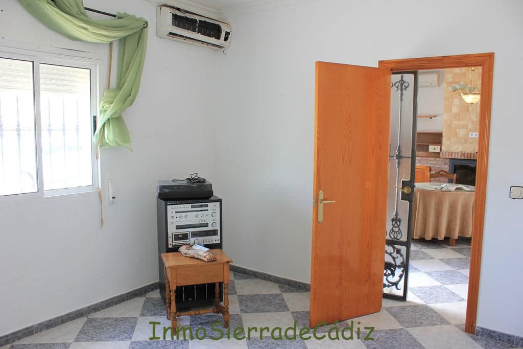 4 sypialnia Dom na sprzedaż w Algodonales - 119 000 € (Ref: 9758667)