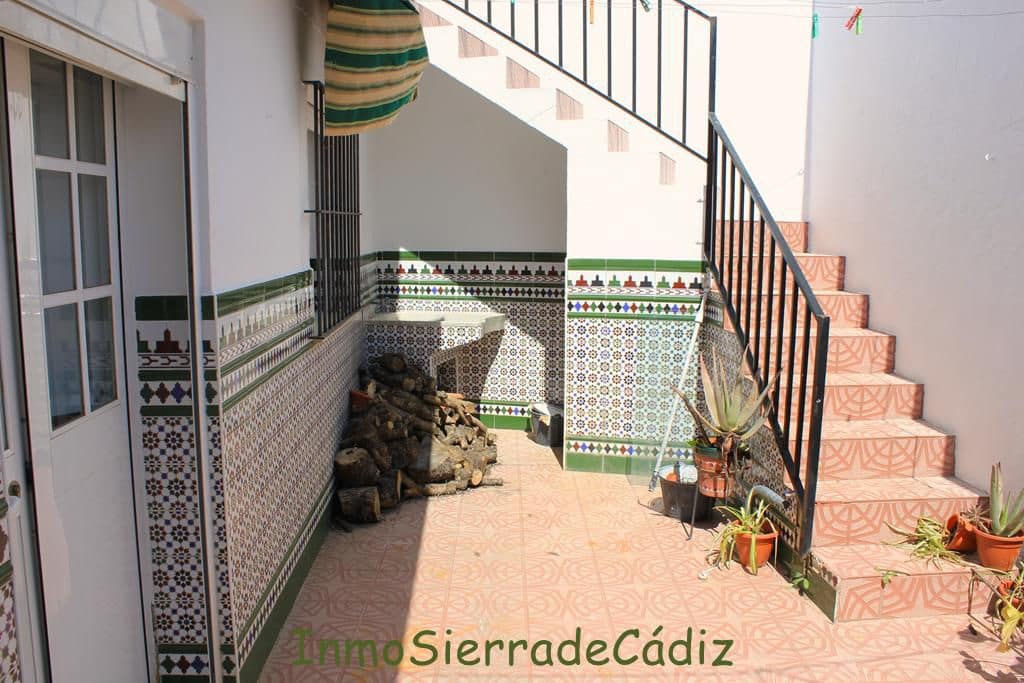 4 sypialnia Dom na sprzedaż w Algodonales - 119 000 € (Ref: 9758667)