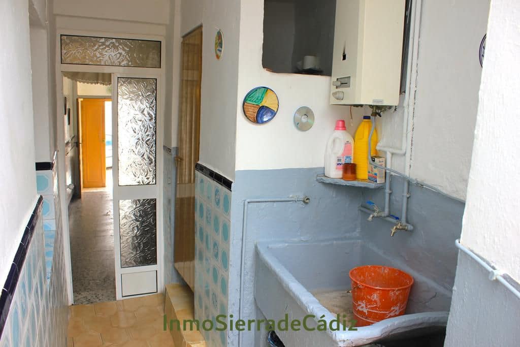 4 slaapkamer Huis te koop in Olvera - € 59.900 (Ref: 9820031)