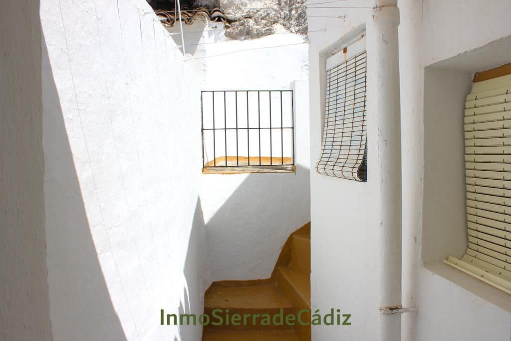 4 slaapkamer Huis te koop in Olvera - € 59.900 (Ref: 9820031)