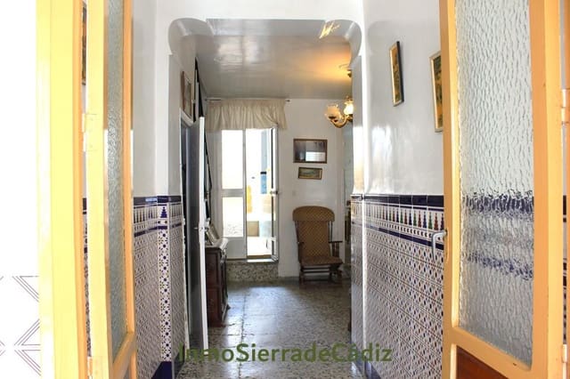 4 slaapkamer Huis te koop in Olvera - € 59.900 (Ref: 9820031)
