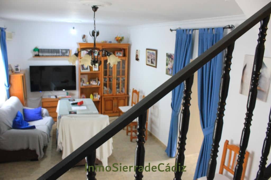 3 bedroom Townhouse for sale in Algodonales - € 105,000 (Ref: 9822390)