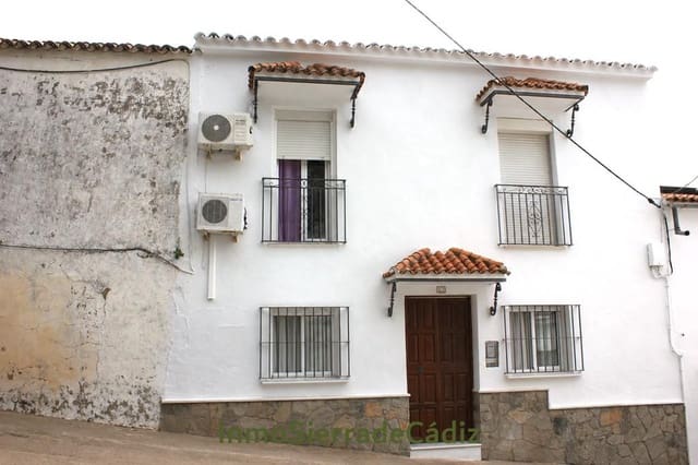 Casa de 3 habitaciones en Algodonales en venta - 105.000 € (Ref: 9822390)