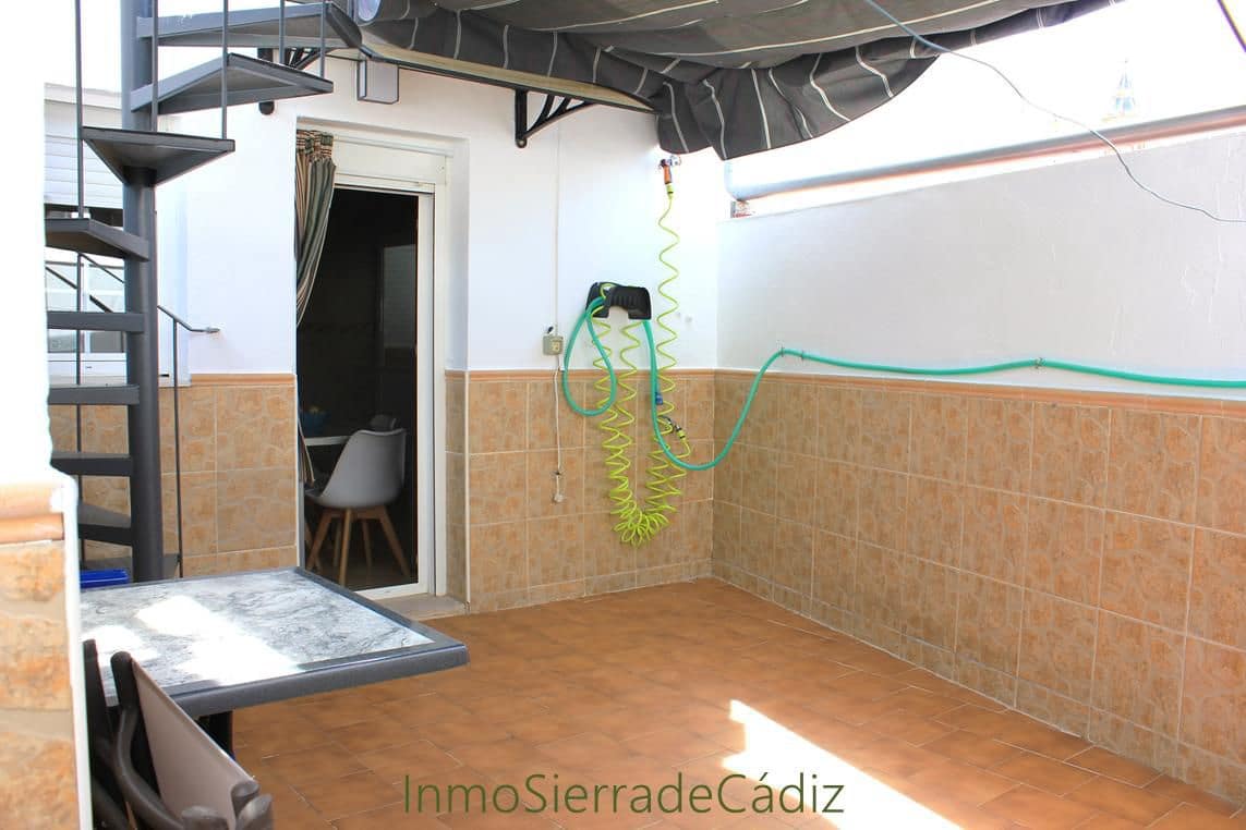 3 bedroom Flat for sale in Algodonales - € 135,000 (Ref: 9842694)