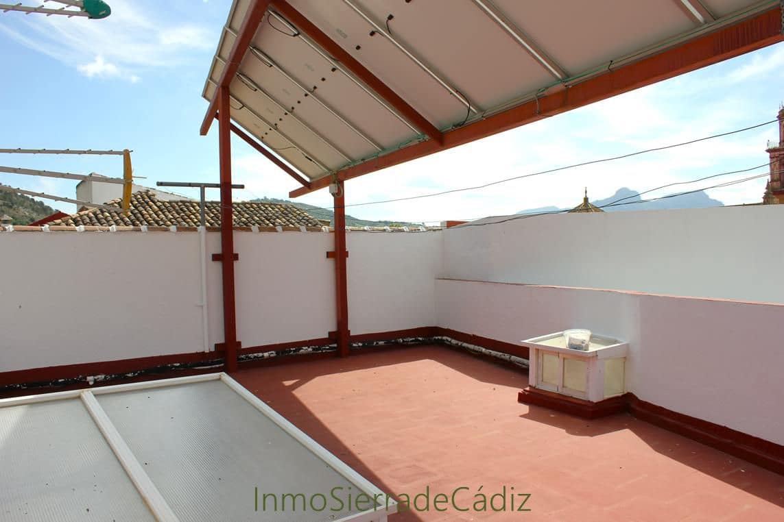 3 bedroom Flat for sale in Algodonales - € 135,000 (Ref: 9842694)