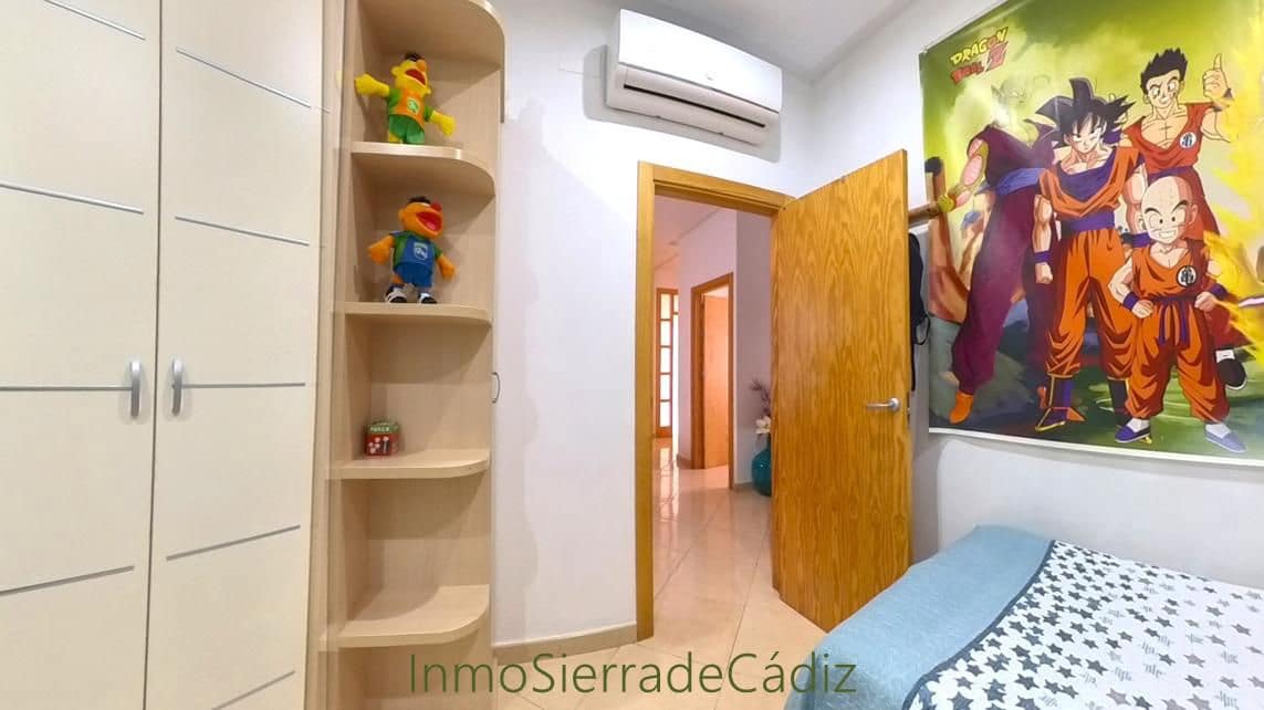 3 bedroom Flat for sale in Algodonales - € 135,000 (Ref: 9842694)
